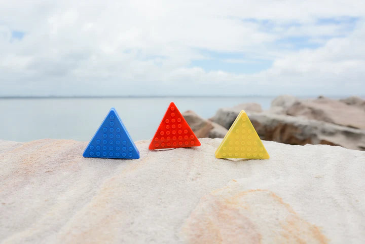 MAGBRIX® MAGNETIC BRICK TILE - EQUILATERAL TRIANGLE 12 PCS PACK